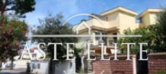 3 rooms Apartment in Ardea, Italy No. 261539 2