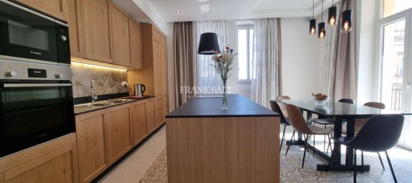 3 bedrooms Apartment in Floriana, Malta No. 7705 2