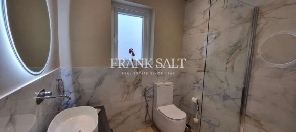 3 bedrooms Apartment in Floriana, Malta No. 7705 6