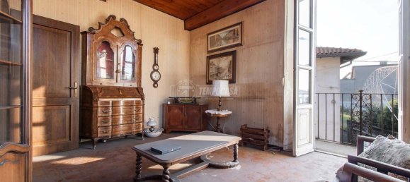 Квартира с 2 комнатами в Лураго Мариноне, Италия № 9425 6