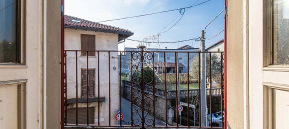 Квартира с 2 комнатами в Лураго Мариноне, Италия № 9425 20