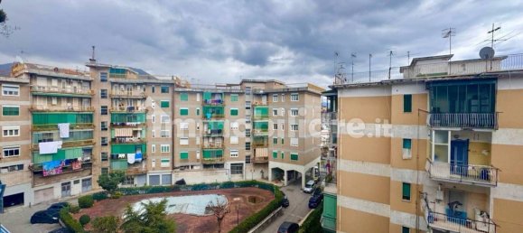 2 Schlafzimmer Wohnung in Ercolano, Italy, Nr. 21374 5