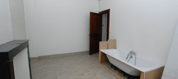 3 bedrooms House in Jeumont, France No. 81629 8