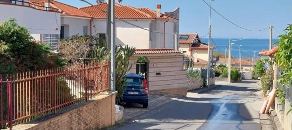 8-salle Appartement à Diamante, Italy No. 138357 3