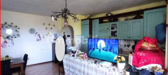 Apartamento T2 em Fossato di Vico, Italy N.º 304504 10