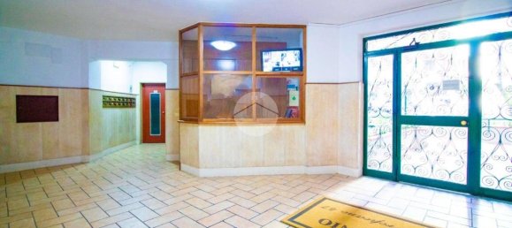 2 Schlafzimmer Wohnung in Naples, Italy, Nr. 31588 25