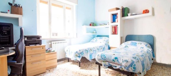 2 Schlafzimmer Wohnung in Naples, Italy, Nr. 31588 39