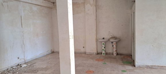 75m² Commercial property in Sintra, Portugal No. 214864 6