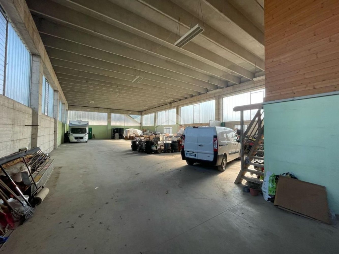 Almacén en Seriate, Italy 1450 m² No. 6406