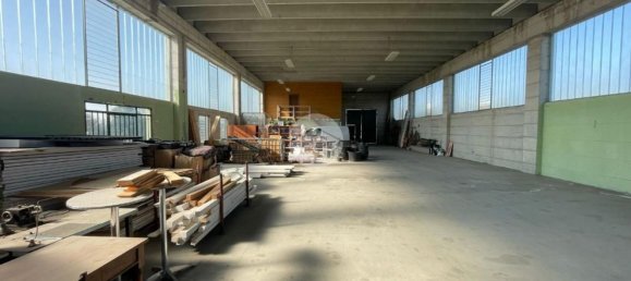 Almacén en Seriate, Italy 1450 m² No. 6406 13