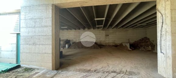 Almacén en Seriate, Italy 1450 m² No. 6406 12