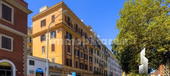 3 bedrooms Apartment in Rome, Italy No. 309260 2