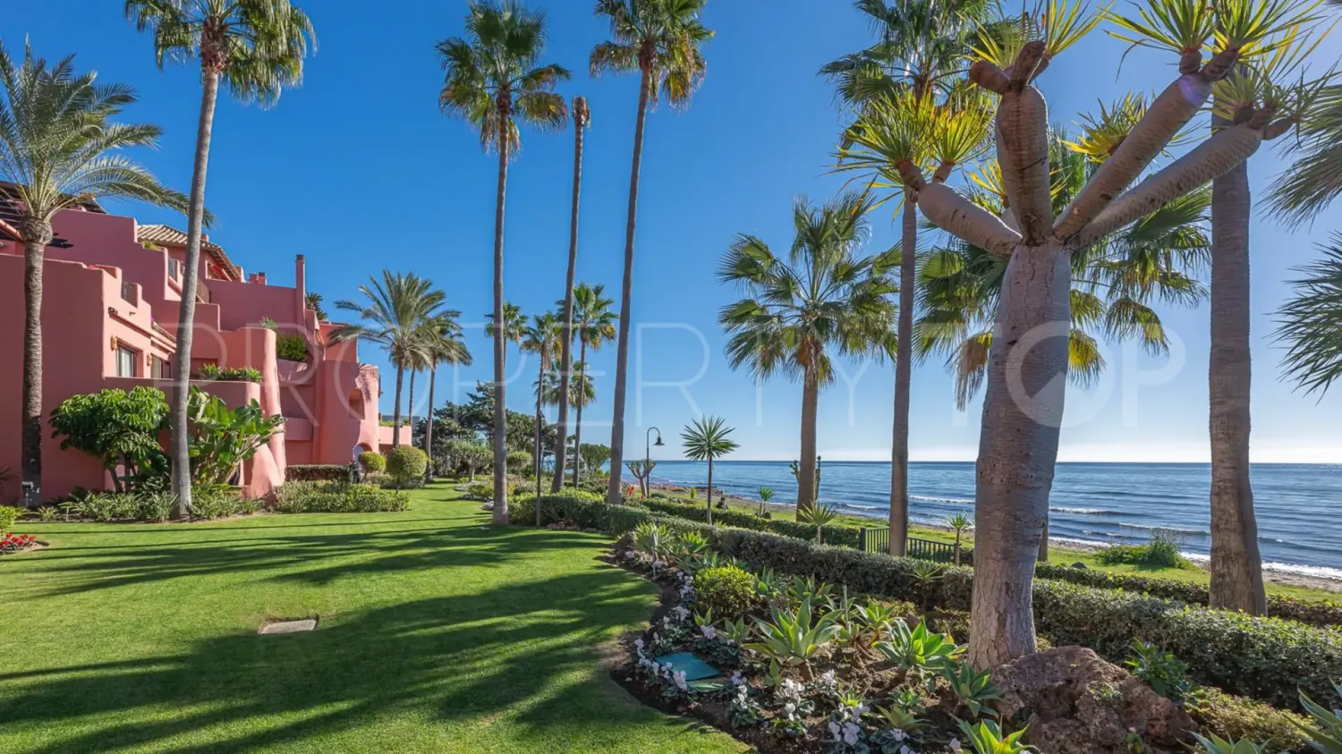 3 غرف نوم شقة في Estepona, Spain رقم 182210