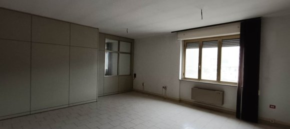 Büro in Foligno, Italy 190m², Nr. 114993 10