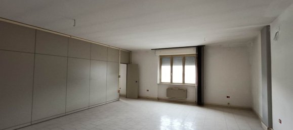 Büro in Foligno, Italy 190m², Nr. 114993 5