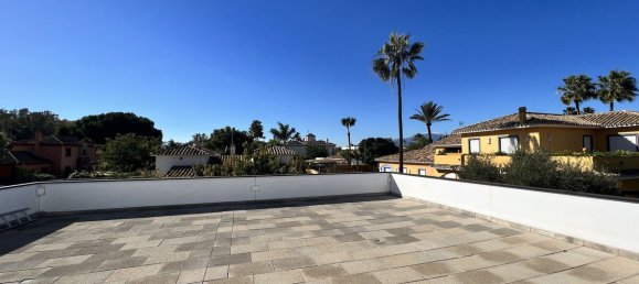 Villa de 5 dormitorios en Marbella, Spain No. 22582 17