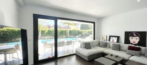 Villa de 5 dormitorios en Marbella, Spain No. 22582 19