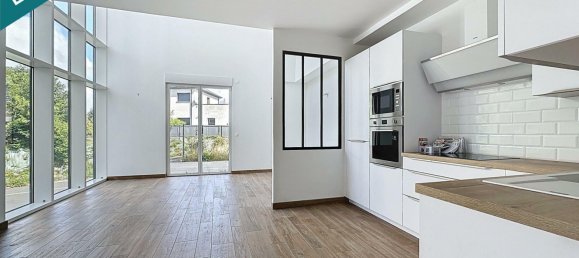 4 Schlafzimmer Doppelhaus in Le Mans, France, Nr. 281196 2