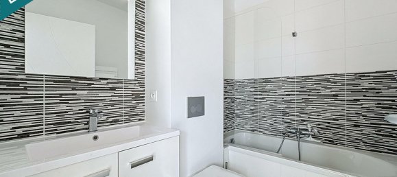 4 Schlafzimmer Doppelhaus in Le Mans, France, Nr. 281196 9