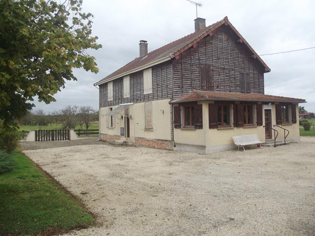 3 bedrooms House in Bailly-le-Franc, France No. 234780