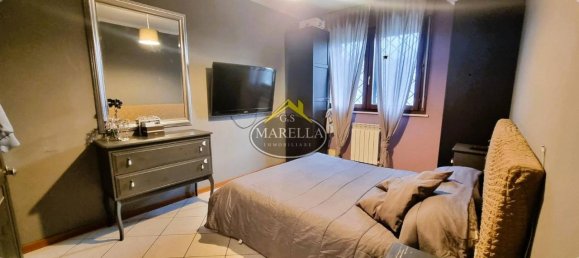 3 rooms Apartment in Rome, Italy No. 66081 8