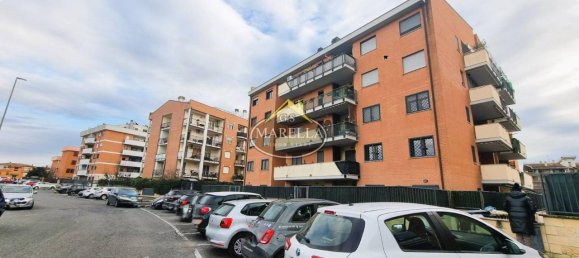 3 rooms Apartment in Rome, Italy No. 66081 25