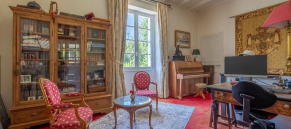 6 bedrooms House in Charente, France No. 300984 5