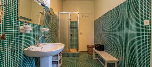 6 bedrooms House in Charente, France No. 300984 15