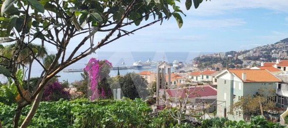 Дом с 6 спальнями в Фуншал, Португалия № 143941 2