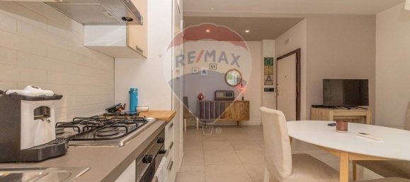 1 bedroom Apartment in Rome, Italy No. 347999 6