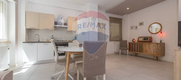 1 bedroom Apartment in Rome, Italy No. 347999 2