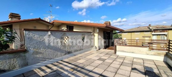 1 bedroom Apartment in Grassobbio, Italy No. 379470 12