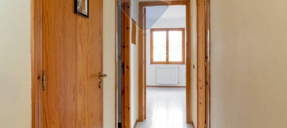 2 bedrooms Apartment in Valverde, Italy No. 73985 6