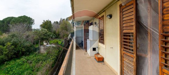 2 bedrooms Apartment in Valverde, Italy No. 73985 45