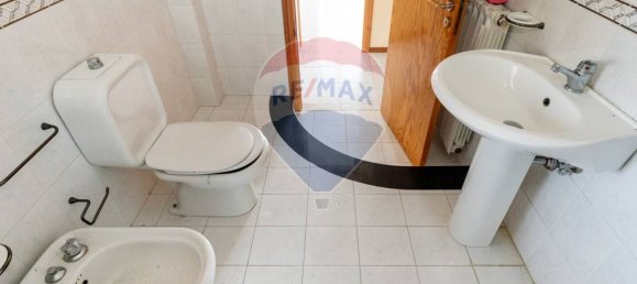 2 bedrooms Apartment in Valverde, Italy No. 73985 11