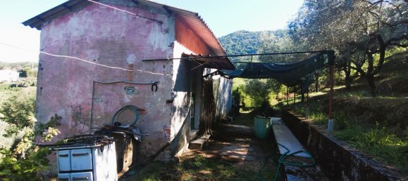 Casa de 4 habitaciónes en Carrara, Italy No. 265152 4