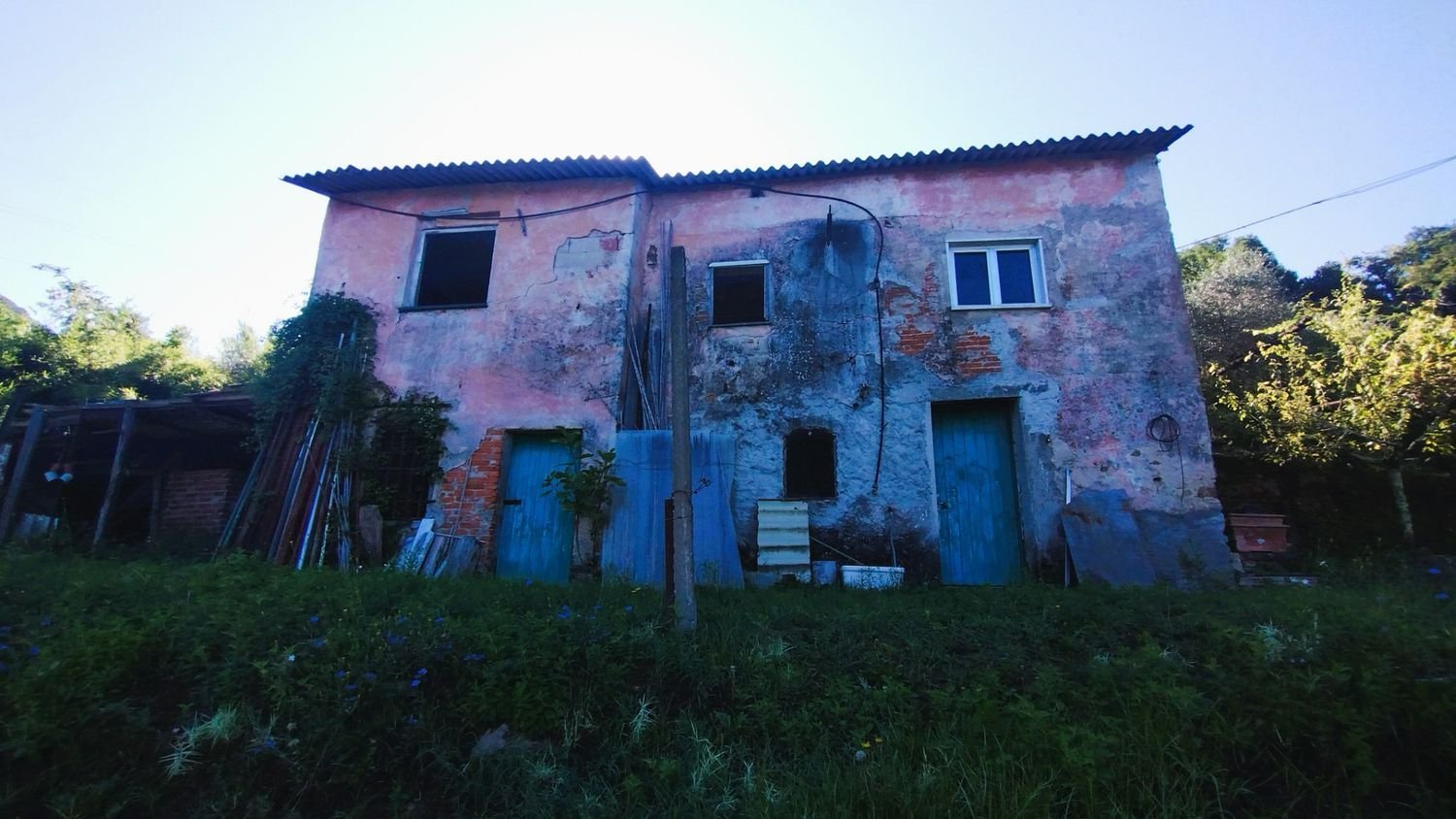 Casa de 4 habitaciónes en Carrara, Italy No. 265152