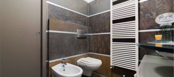 4 rooms Apartment in Novara, Italy No. 62137 28