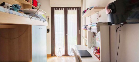 4 rooms Apartment in Novara, Italy No. 62137 19