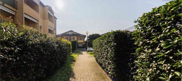 4 rooms Apartment in Novara, Italy No. 62137 35