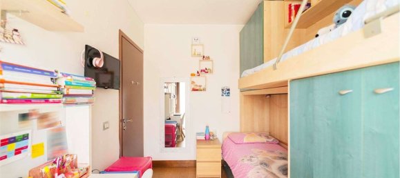 4 rooms Apartment in Novara, Italy No. 62137 16