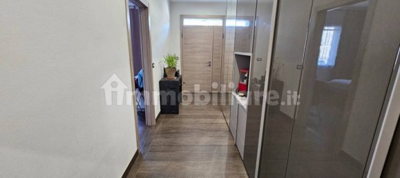 5 bedrooms Villa in Medolla, Italy No. 123148 9