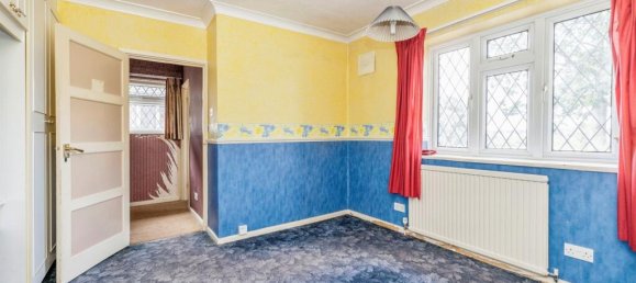 3 bedrooms House in Bushey, United Kingdom No. 6198 6