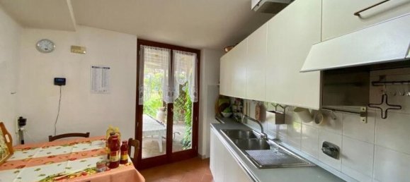 6 rooms House in Luni, Italy No. 36987 8