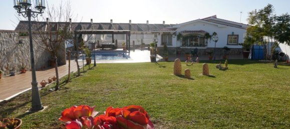 4 bedrooms Villa in Caleta de Velez, Spain No. 46748 2