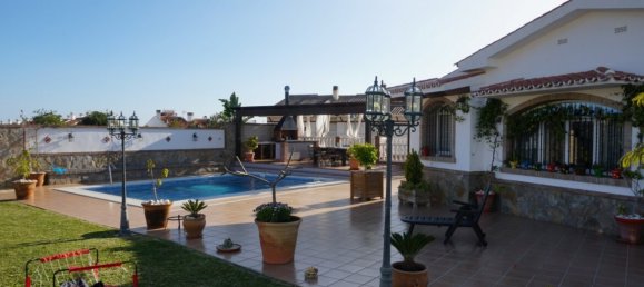 4 bedrooms Villa in Caleta de Velez, Spain No. 46748 4
