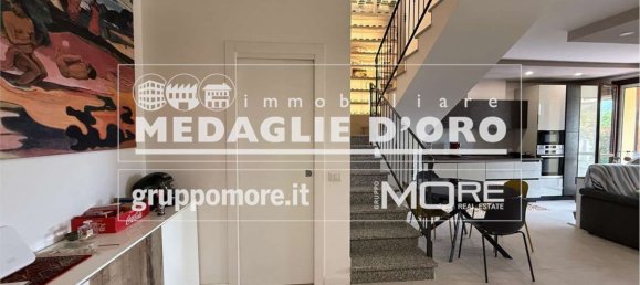 5 bedrooms House in Castelfranco Emilia, Italy No. 370527 10