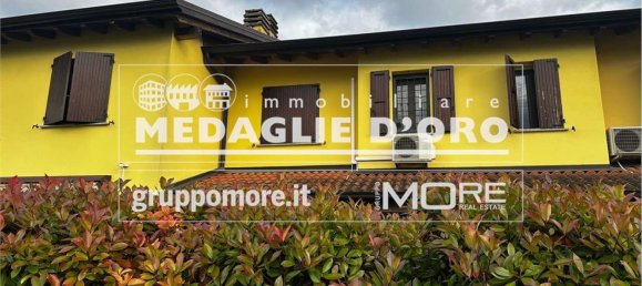 5 bedrooms House in Castelfranco Emilia, Italy No. 370527 3