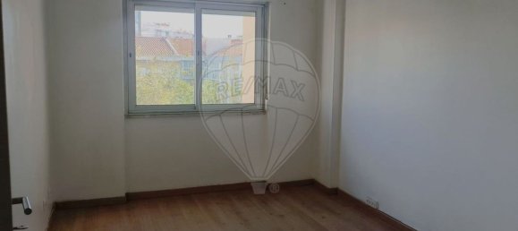 2 Schlafzimmer Wohnung in Sintra, Portugal, Nr. 329668 12