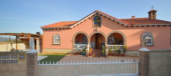 3 bedrooms House in Vinuela, Spain No. 58466 15